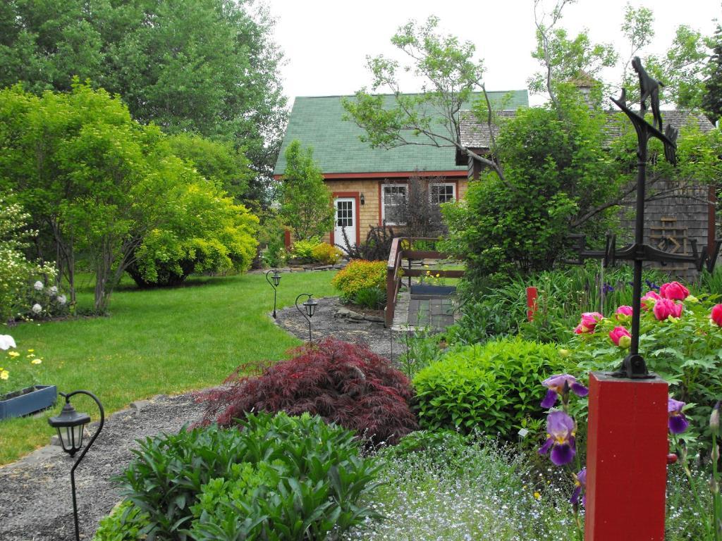 Bailey House Bed & Breakfast