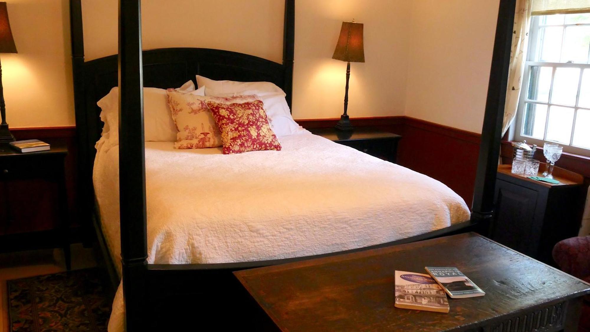 Bailey House Bed & Breakfast